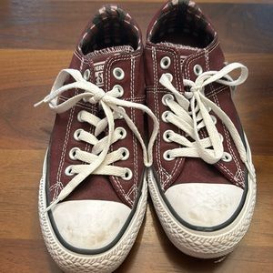Women’s converse
